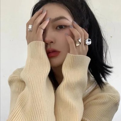 女管家